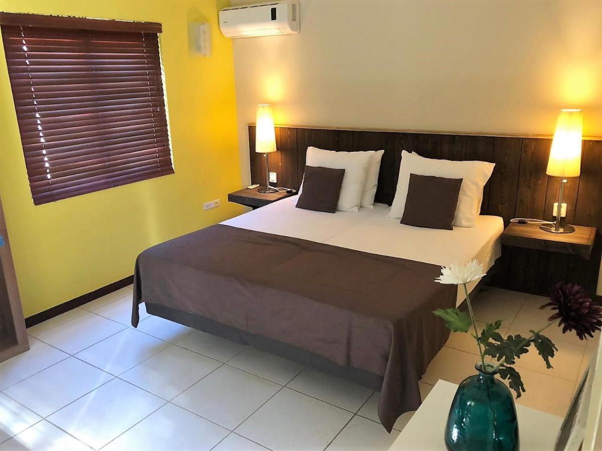 Hemels Curacao Bed & Breakfast Willemstad Ngoại thất bức ảnh